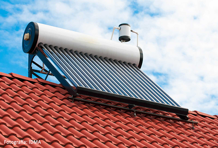 Mesa de trabajo buscará potenciar el uso de la energía solar para calentar agua sanitaria